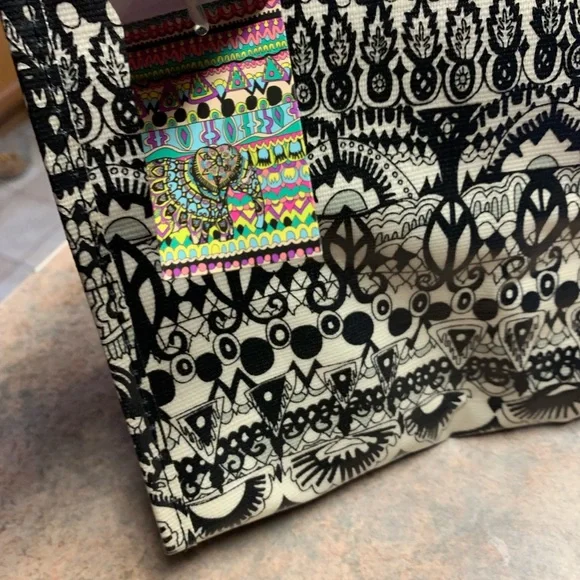 New Sakroots Lunchbox - Picture 3 of 6